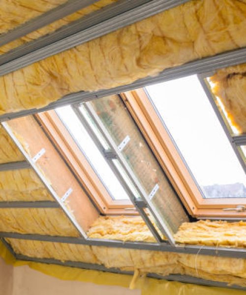 House thermal insulation with mineral wool